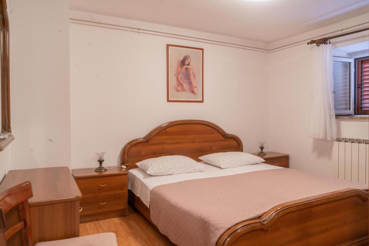Rooms Ljubica Cres Bagian luar foto