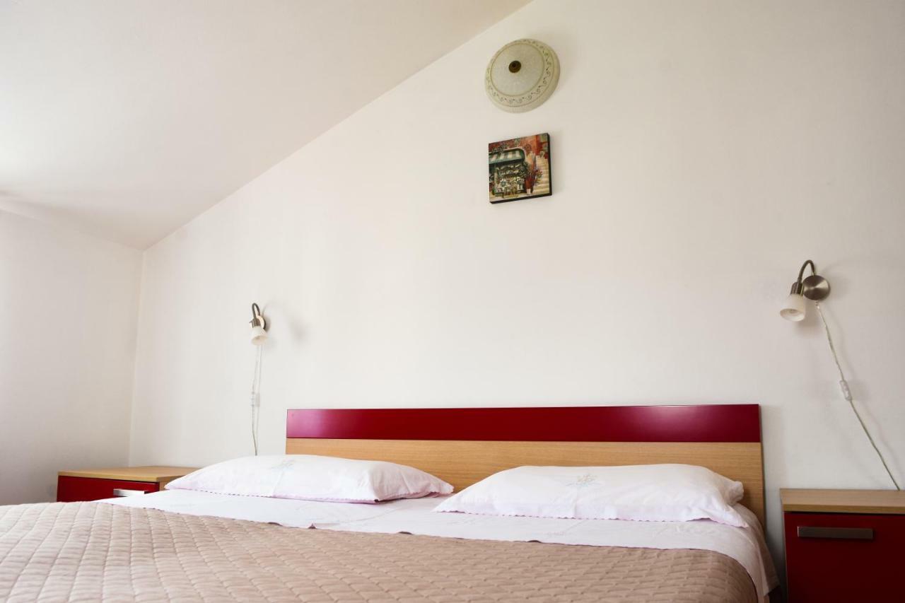 Rooms Ljubica Cres Bagian luar foto